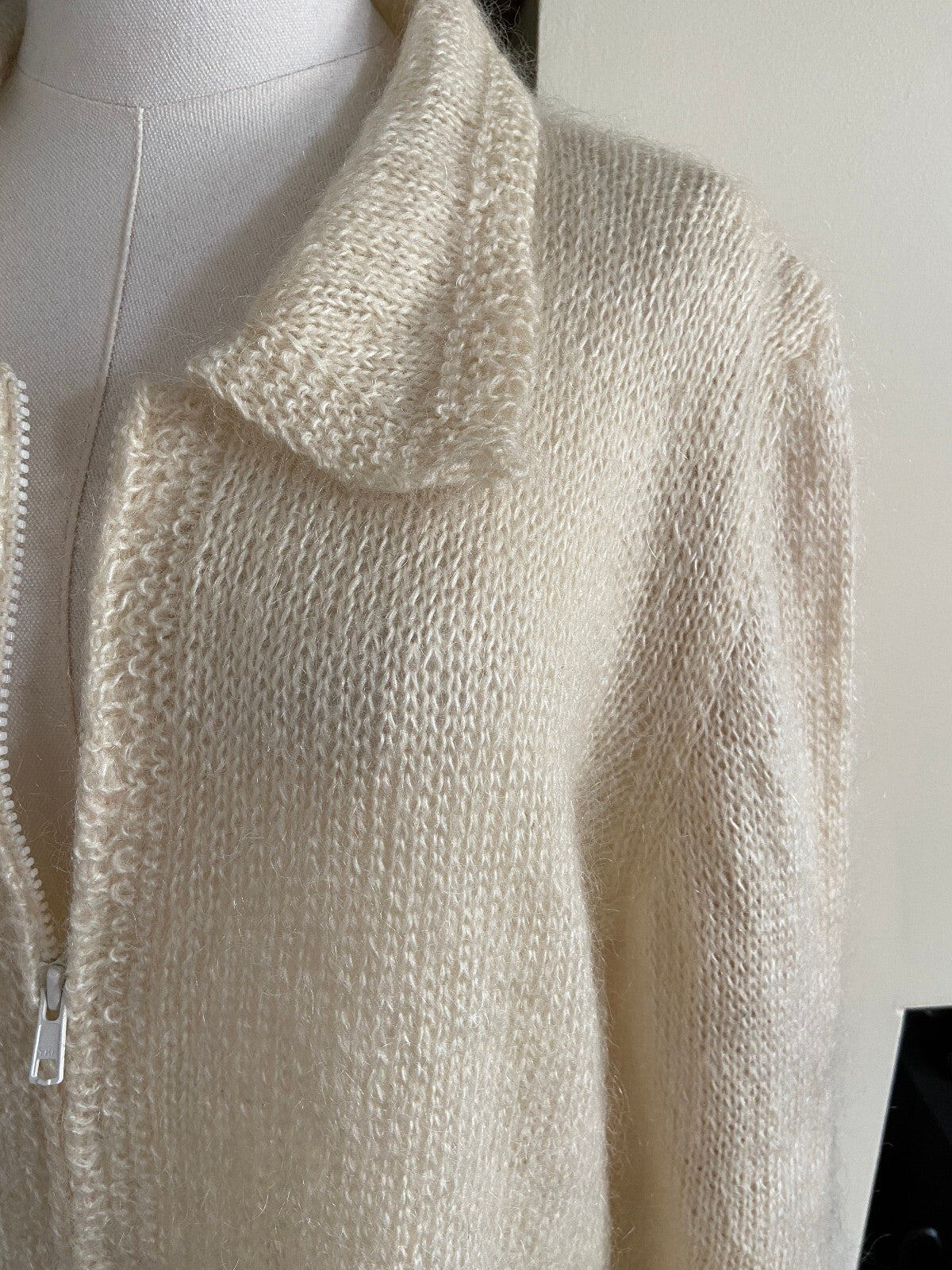 Vintage 1970s Cream Fluffy Zip Up Cardigan