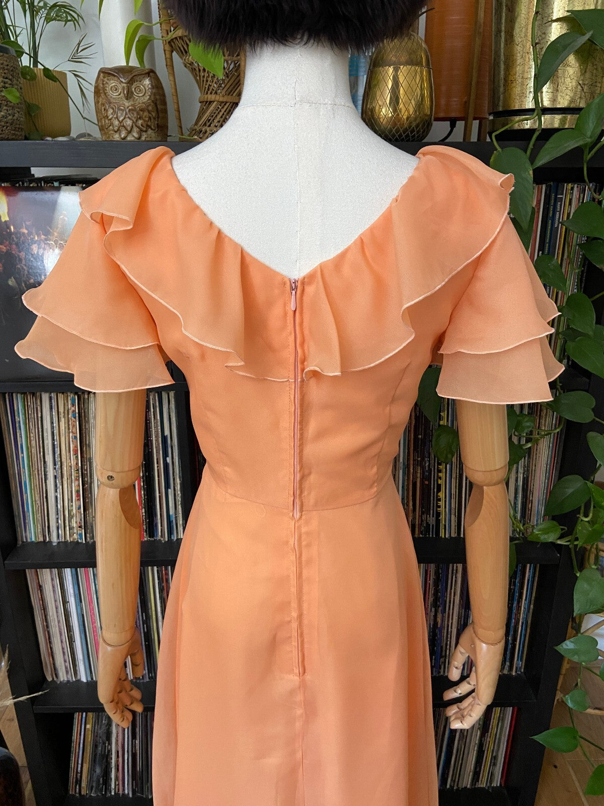 Vintage 1970s Peach V-Neck Maxi Dress