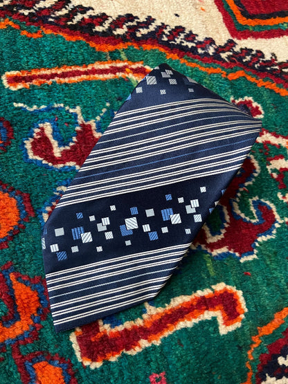 Vintage 1970s Japanese Navy Kipper Tie