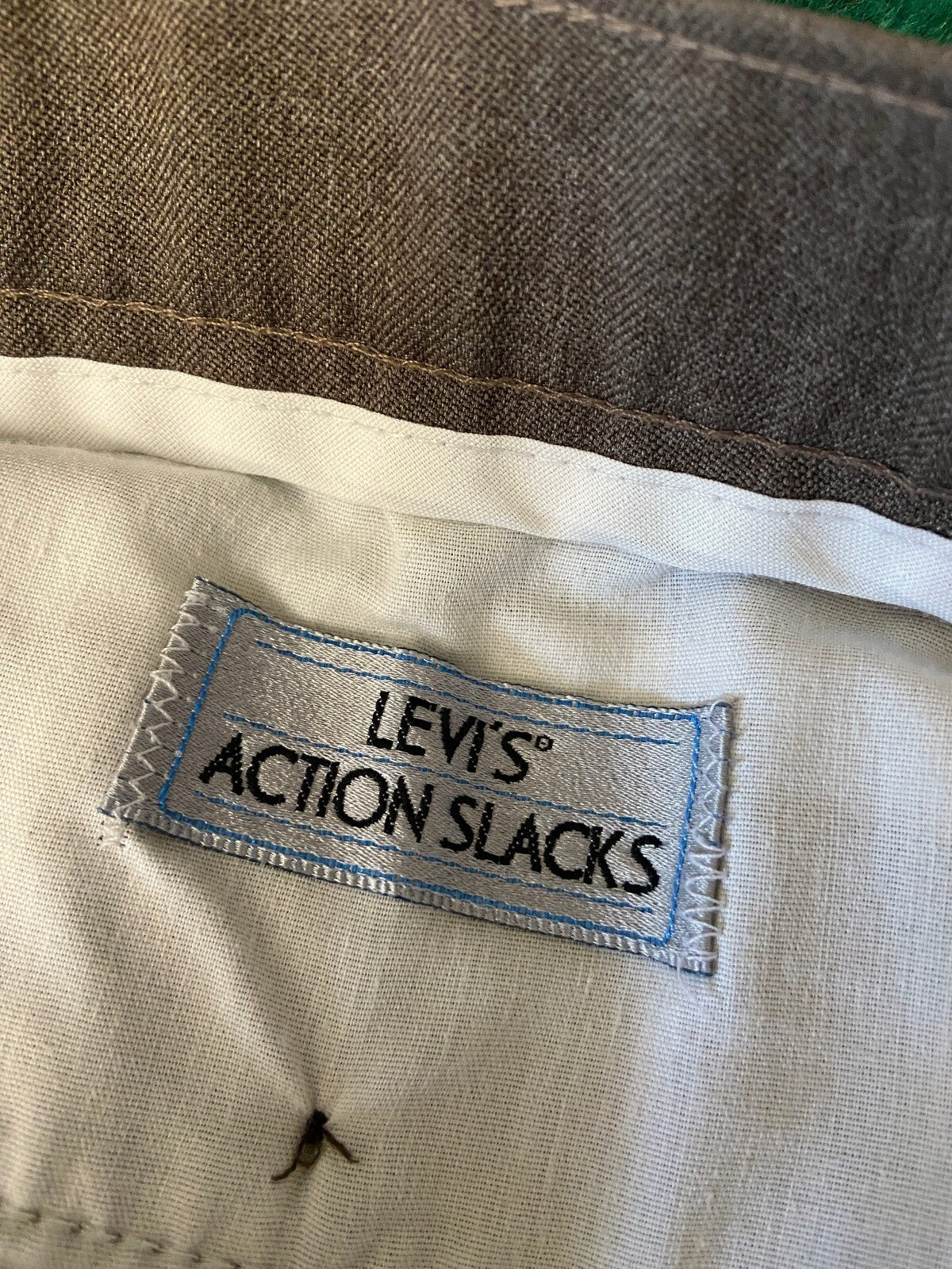 Vintage 1980s Beige Levi's Action Slacks Trousers W32/L33