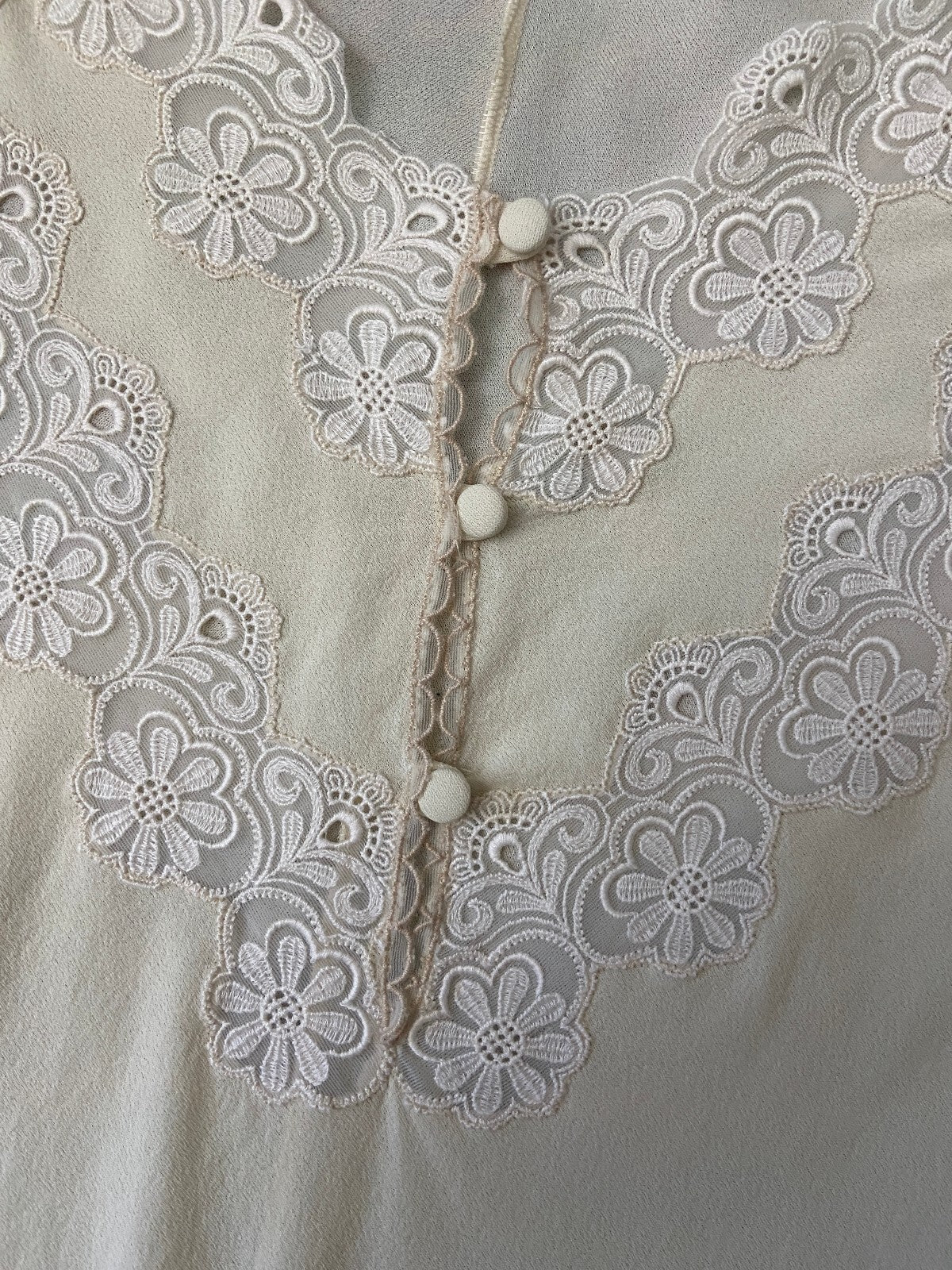 Vintage 1970s Cream Lace Detail Nightdress