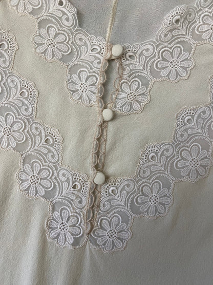 Vintage 1970s Cream Lace Detail Nightdress