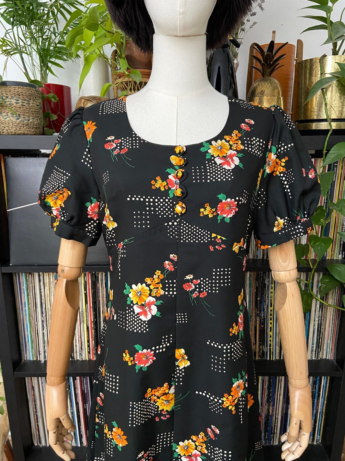 Vintage 1970s Puff Shoulder Floral Maxi Dress