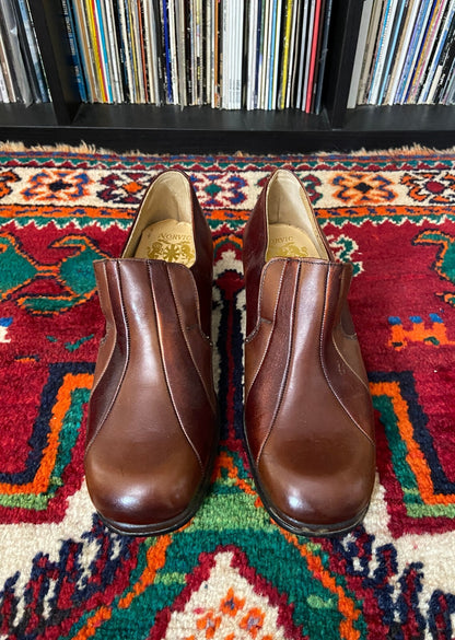 Vintage 1970s Deadstock Brown Block Heel Shoes UK 6.5