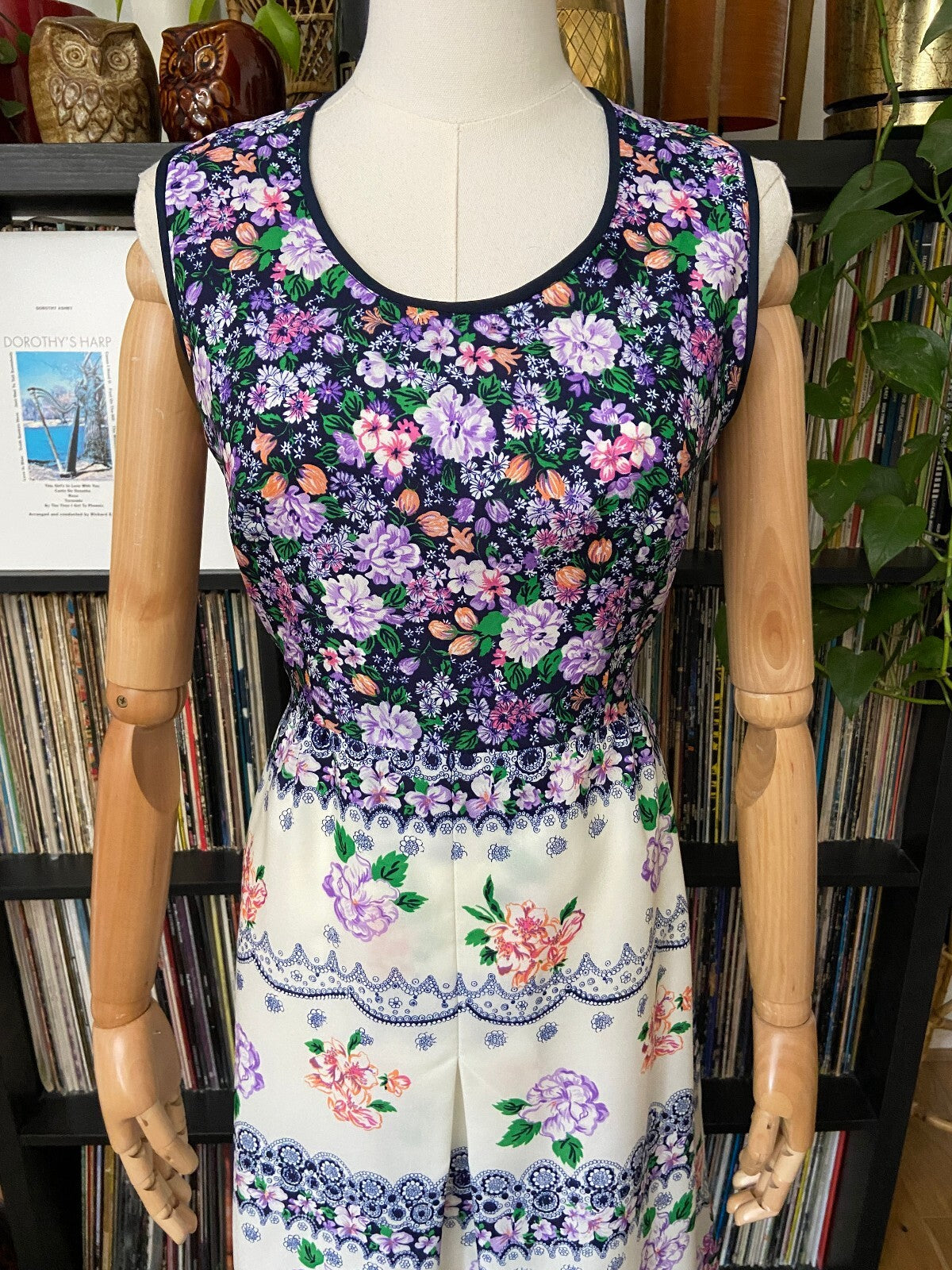 Vintage 1960s Sleeveless Floral Dress