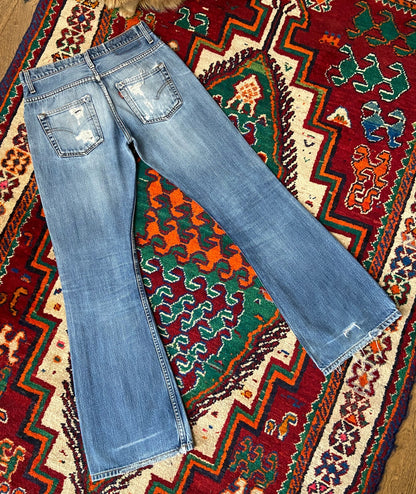 Vintage Y2K Blue Levi's Flared Jeans W32