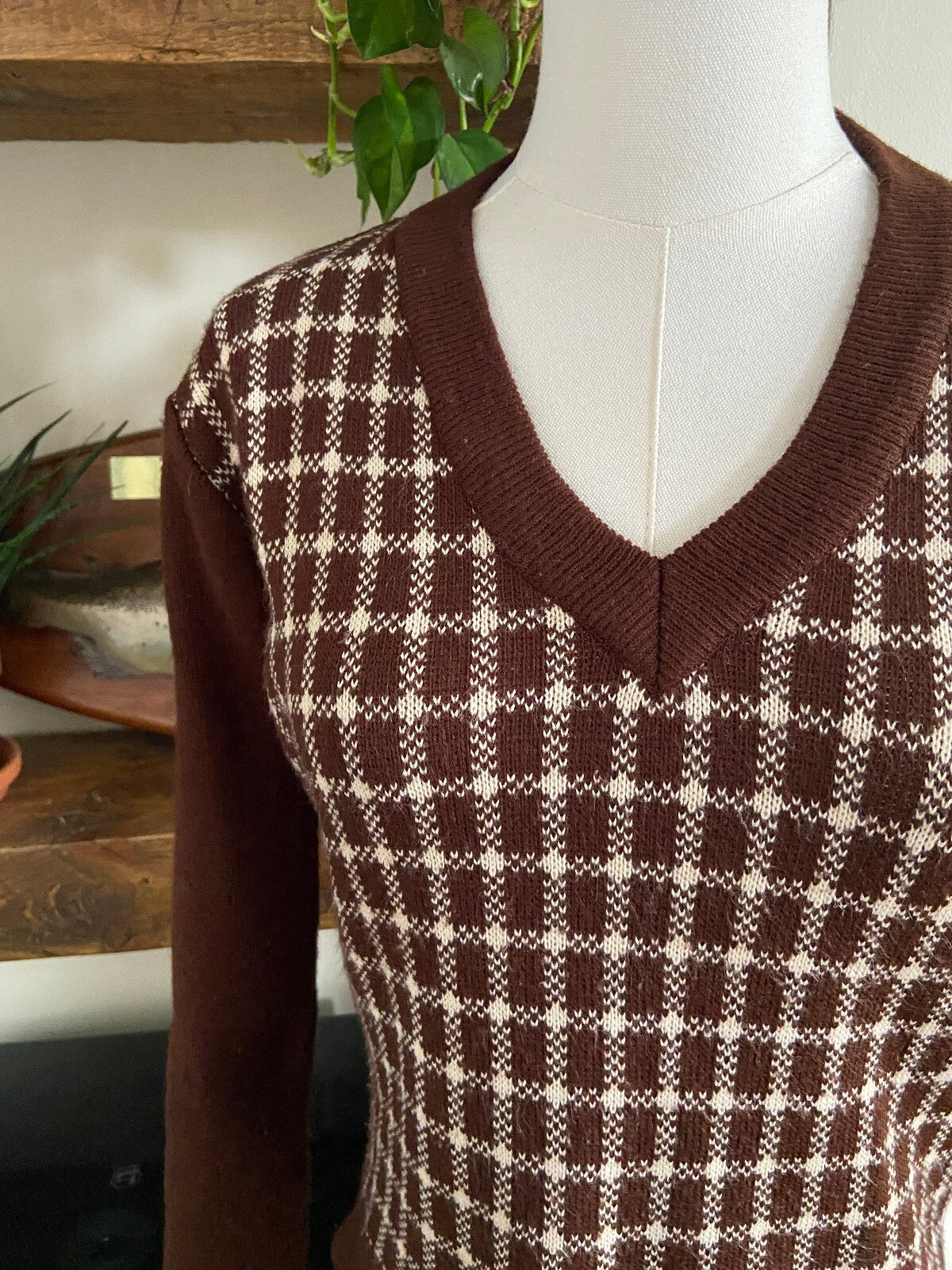 Vintage 1970s Brown V-Neck Jumper