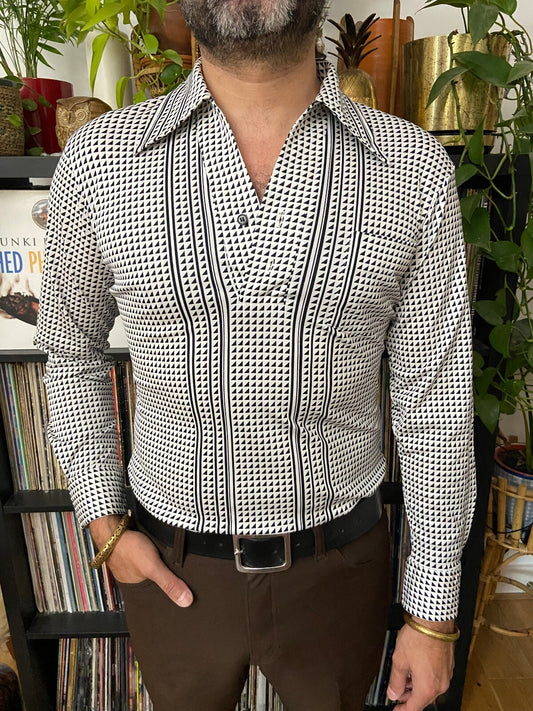 Vintage 1970s Triangle Pattern Dagger Collar Jersey Top