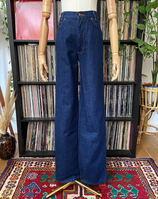 Vintage 1980s Deadstock Wampum Straight Leg Jeans W28