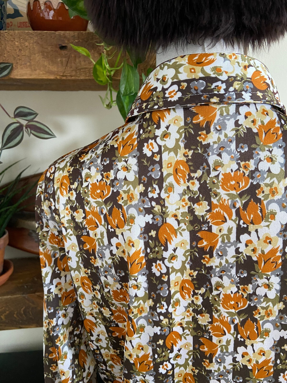 Vintage 1970s Warm Floral Dagger Collar Shirt