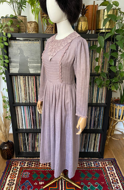 Vintage 1970s Lilac Lace Collar Prairie Dress