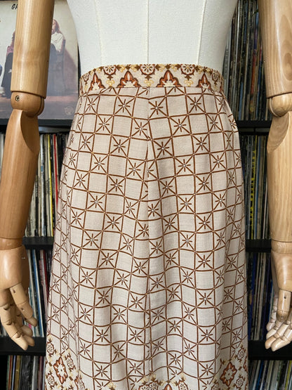 Vintage 1970s Beige Geometric Print Skirt