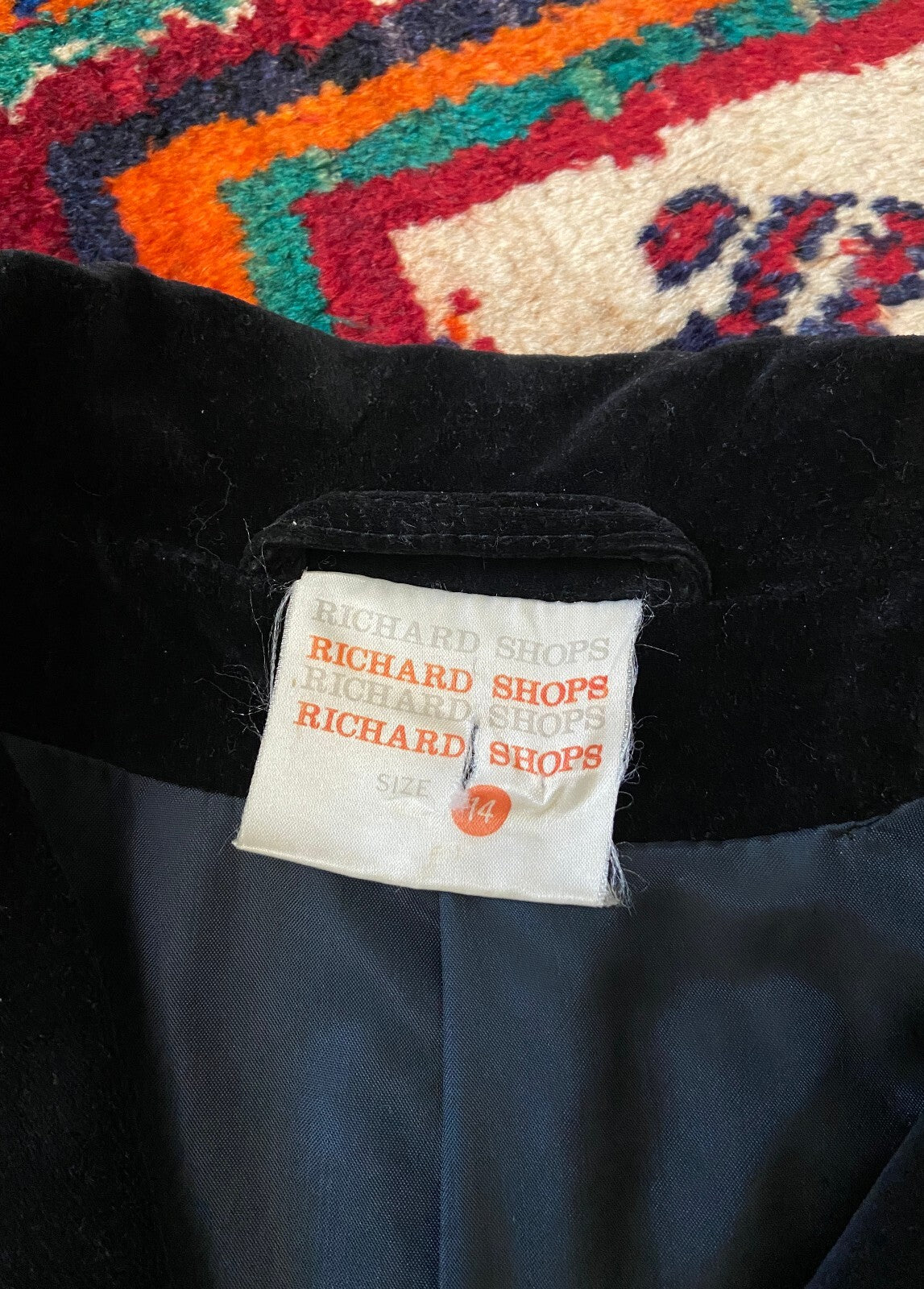 Vintage 1970s Black Richard Shops Velvet Blazer
