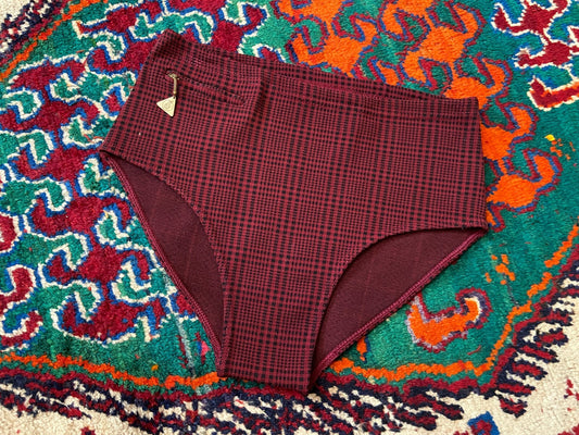 Vintage 1970s Burgundy & Black Houndstooth Swim Shorts
