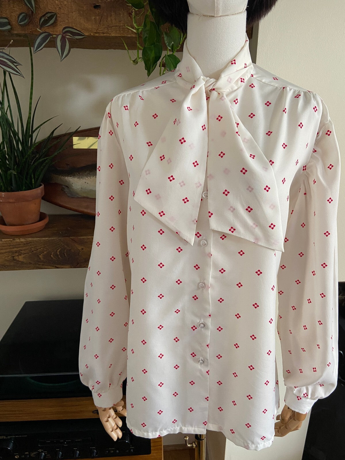 Vintage 1970s Cream & Red Pussybow Blouse