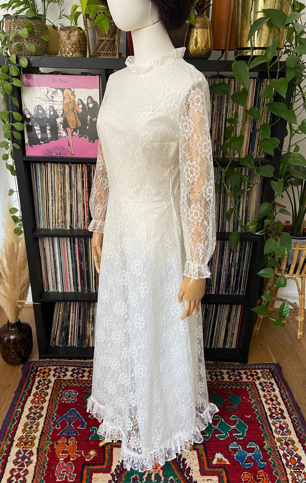 Vintage 1970s White Lace Wedding Dress