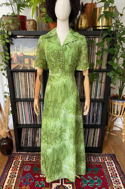 Vintage 1970s Green Grass Print Maxi Dress