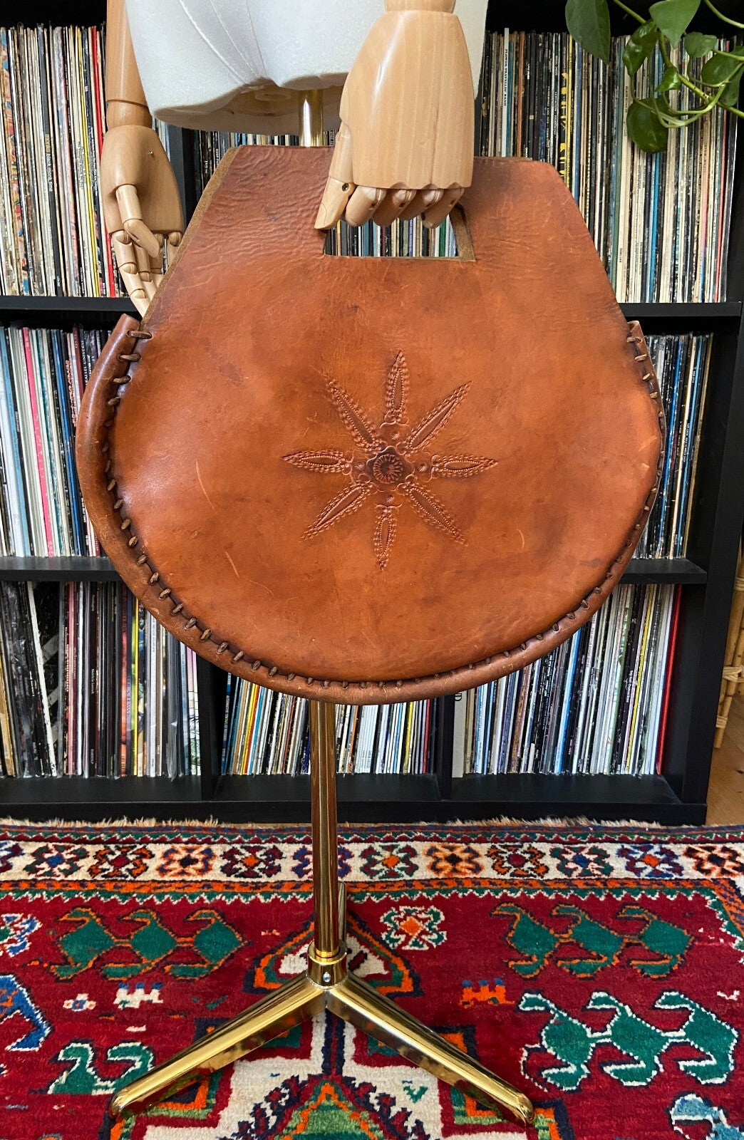 Vintage 1970s Brown Hand Tooled Leather Grab Bag