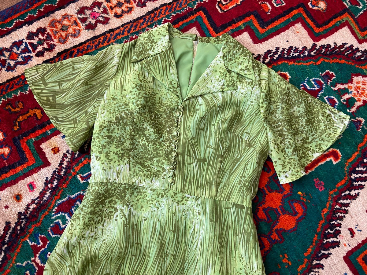 Vintage 1970s Green Grass Print Maxi Dress