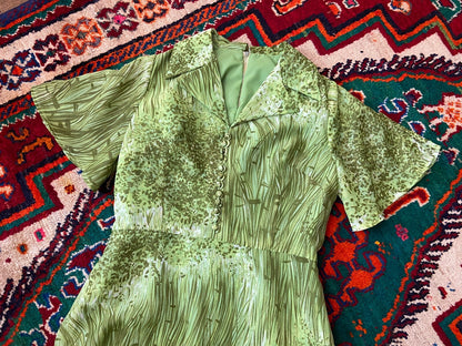 Vintage 1970s Green Grass Print Maxi Dress