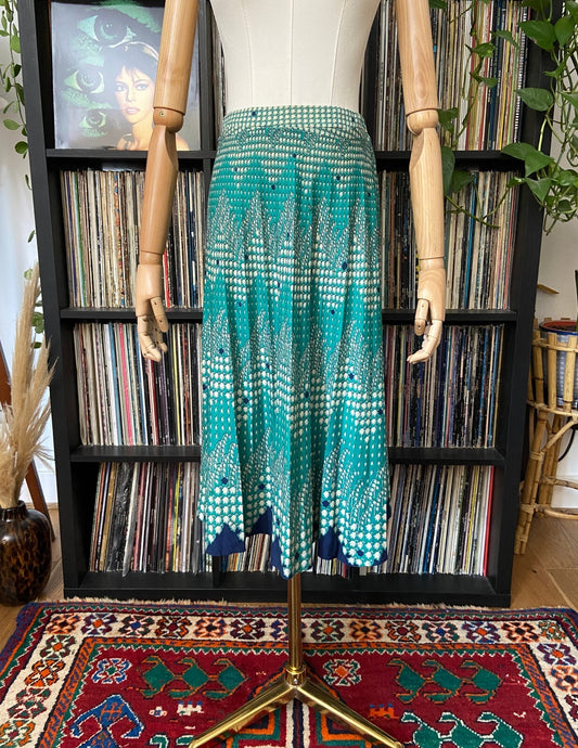 Vintage 1970s Green Tulip Print Pleated Skirt