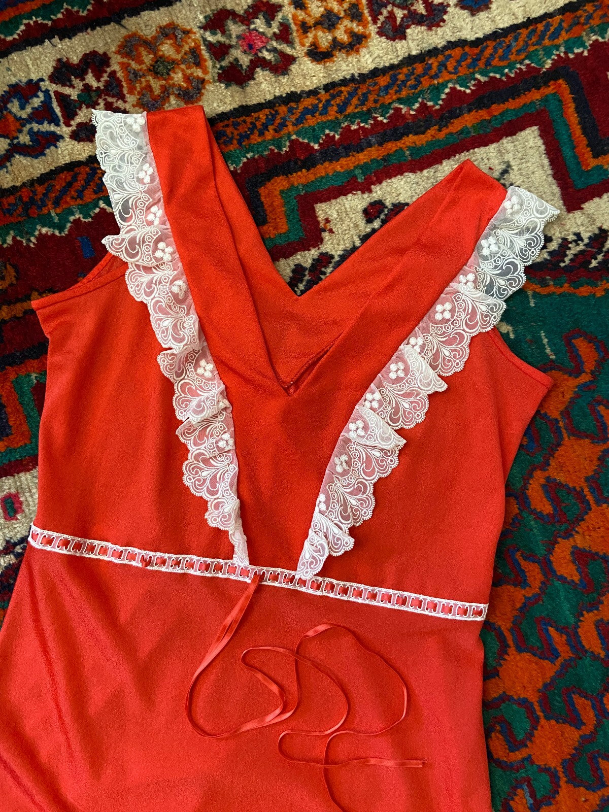 Vintage 1970s Lace Trim Night Dress