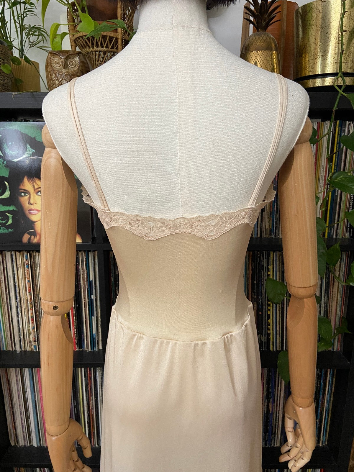 Vintage 1980s Beige St Michael Slip