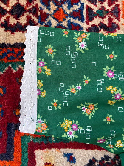 Vintage 1970s Green Ditsy Print Dress