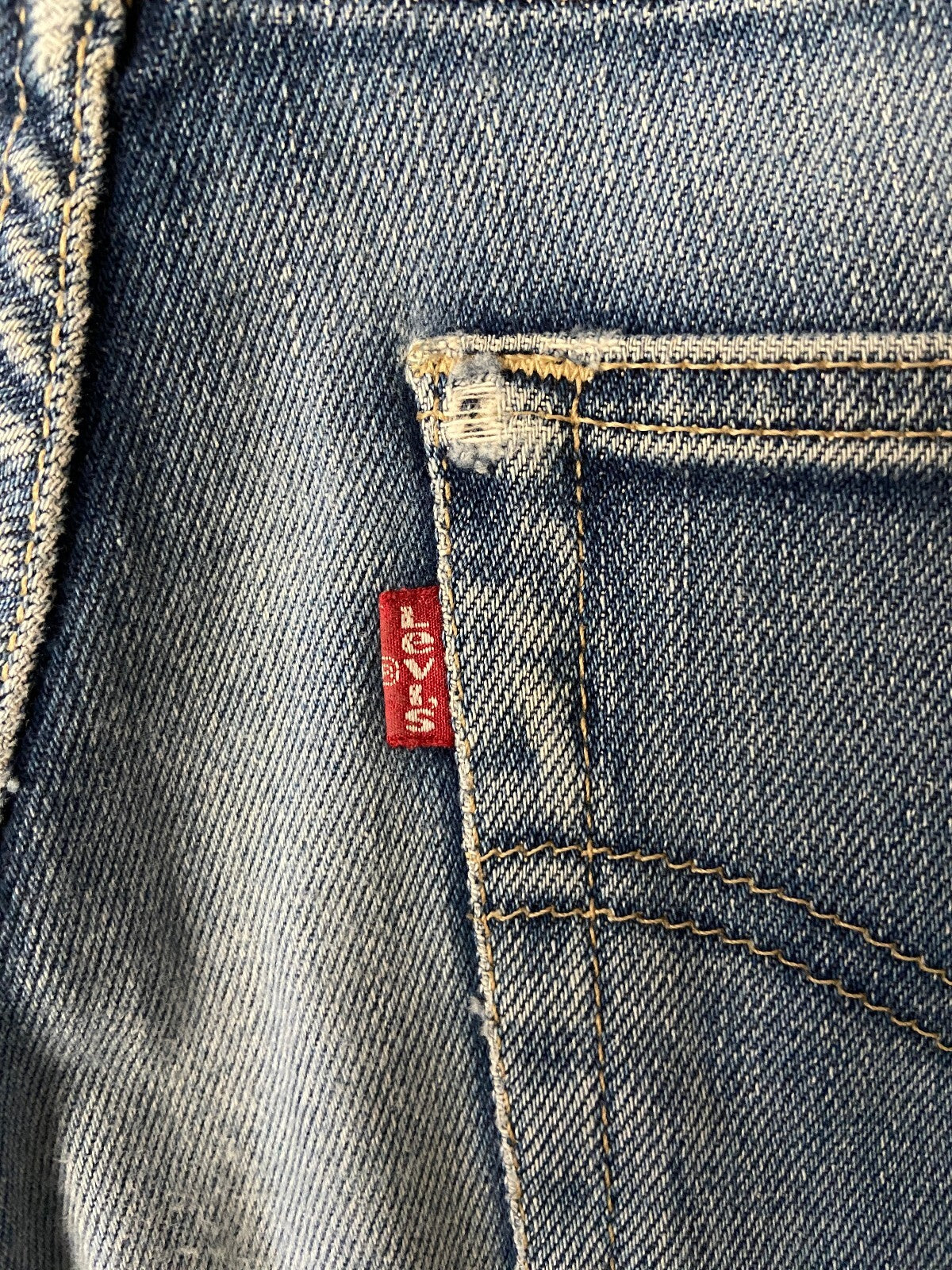 Vintage 90s Levis Flared Jeans W30
