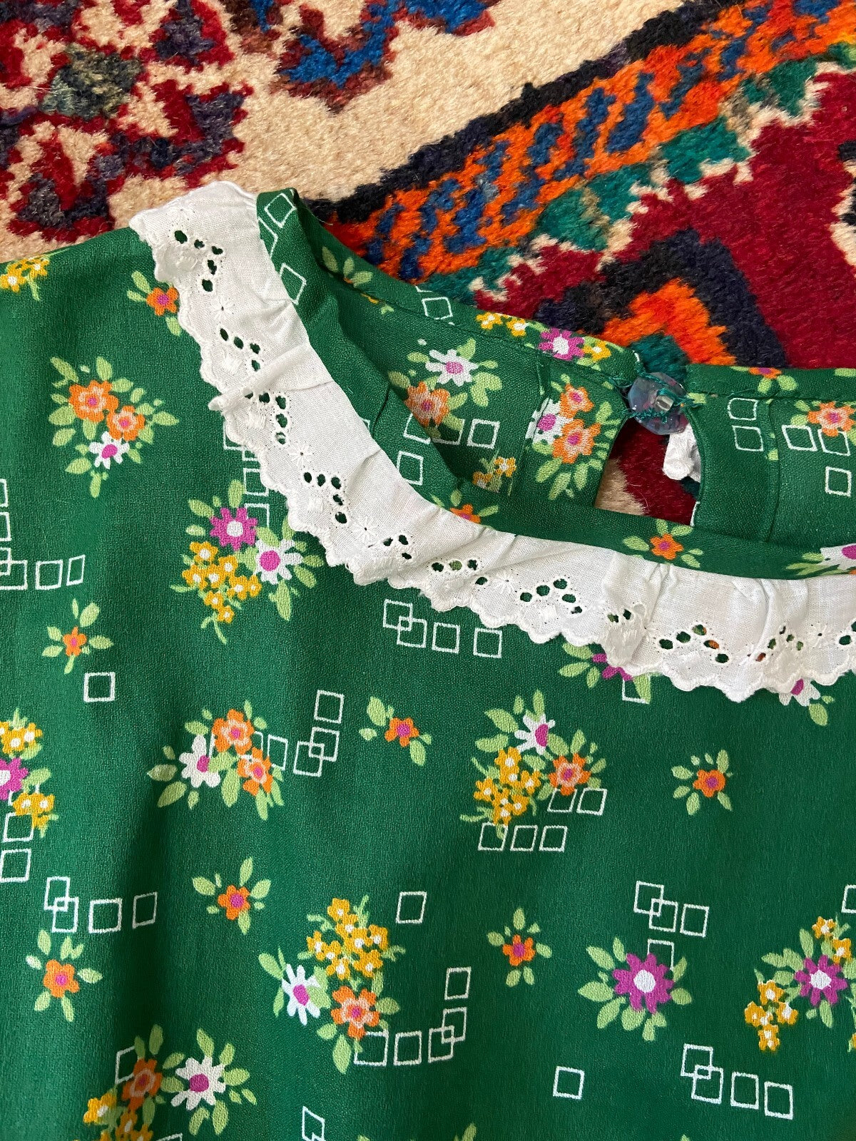 Vintage 1970s Green Ditsy Print Dress