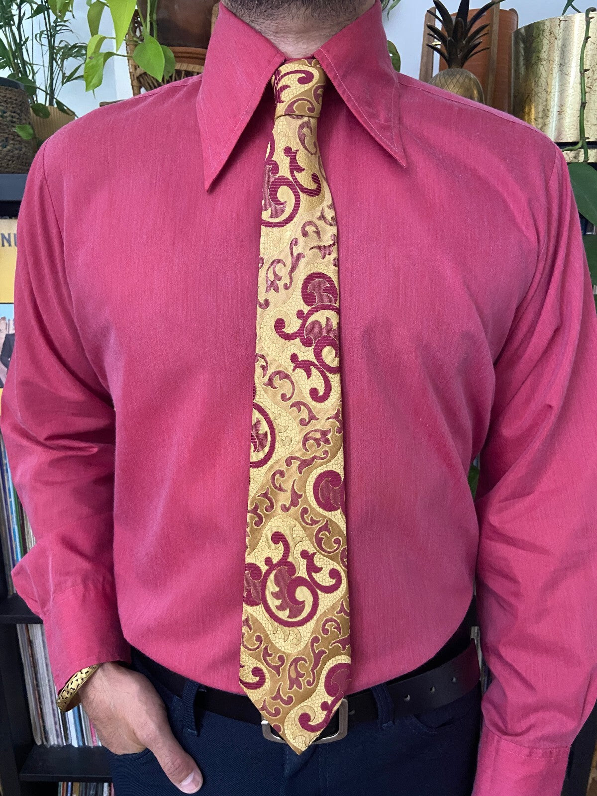 Vintage 1970s Pink & Yellow Woven Pattern Tie