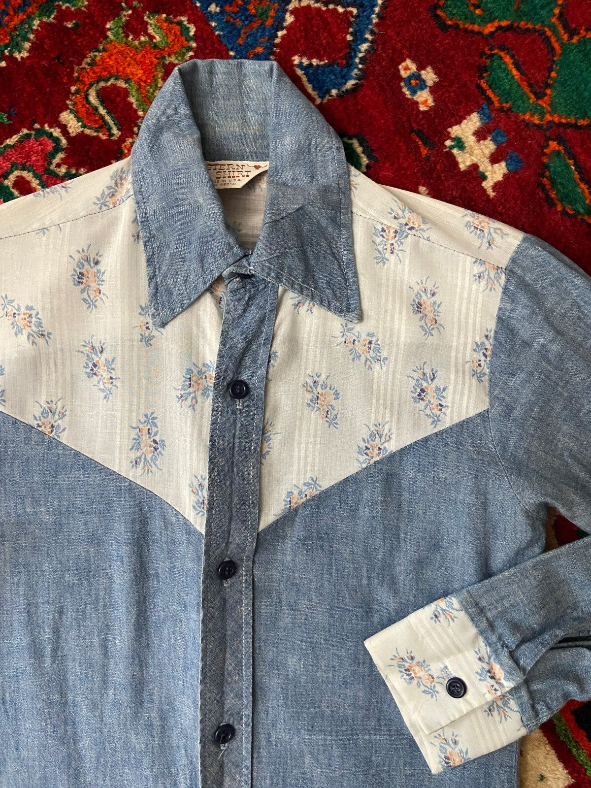 Vintage 1970s XS Floral Western Shirt