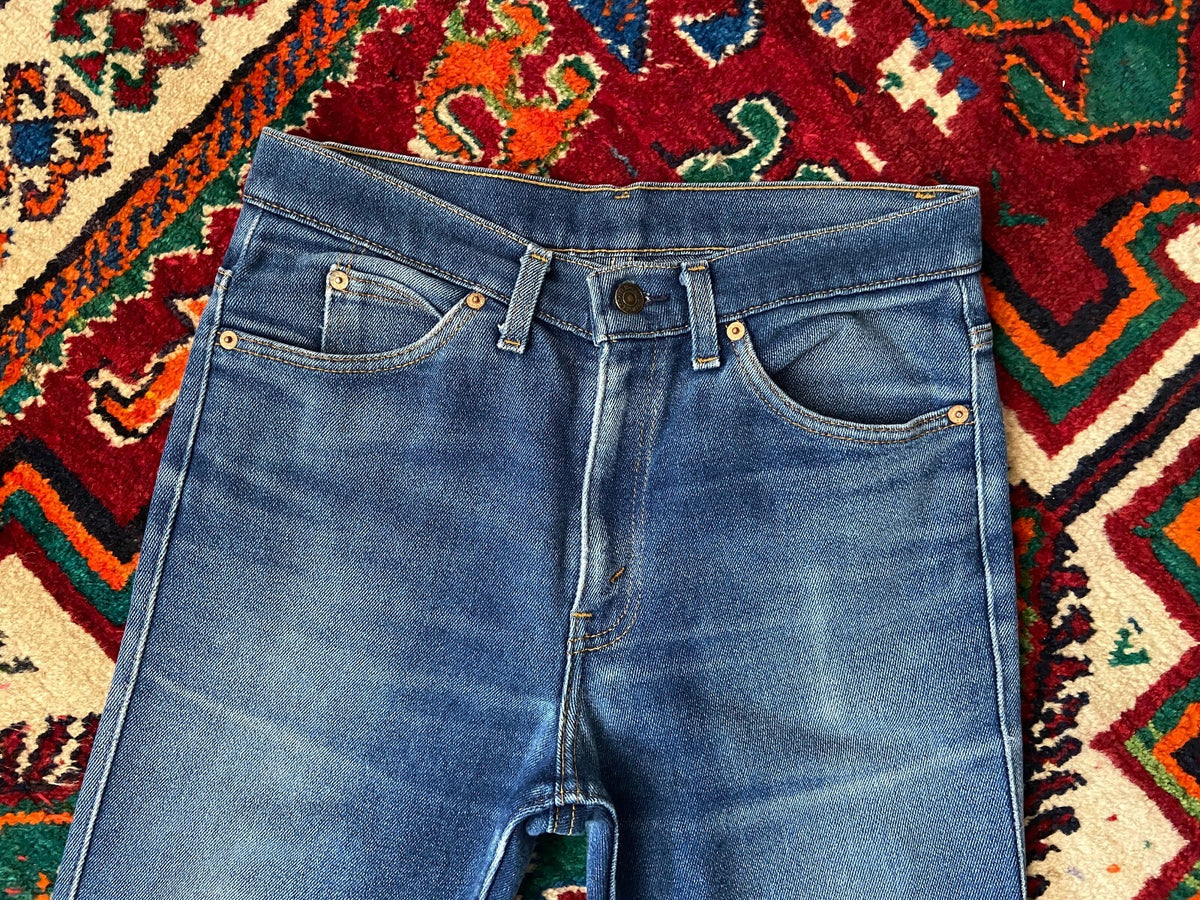 Vintage 90s Levis 517 Bootcut Jeans W30