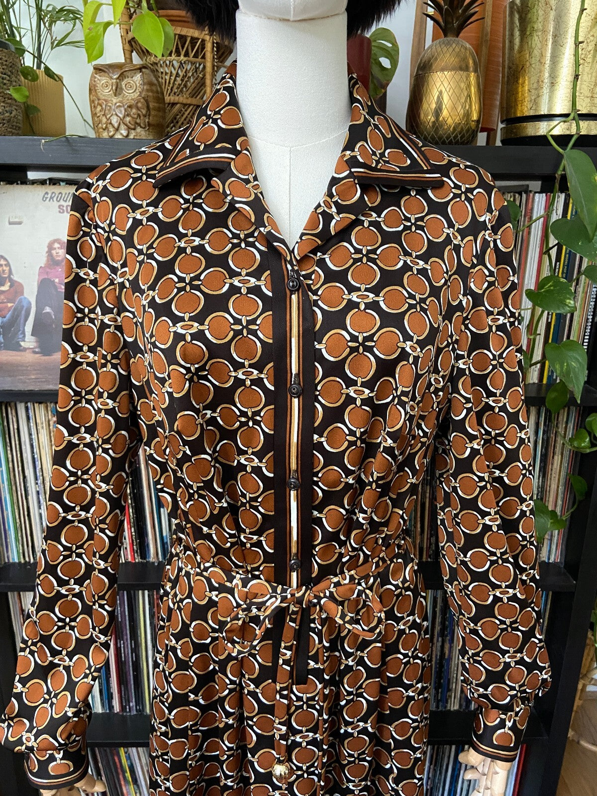 Vintage 1970s Brown Retro Print Shirt Dress