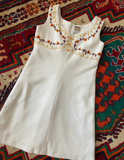 Vintage 1960s White Embroidered Shift Dress