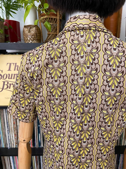 Vintage 1970s Beige Print Beagle Collar Dress