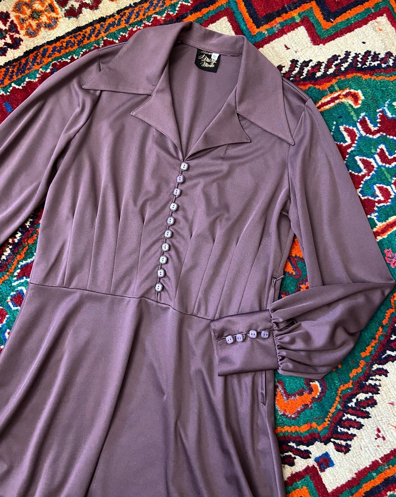 Vintage 1970s Mauve Dagger Collar Dress