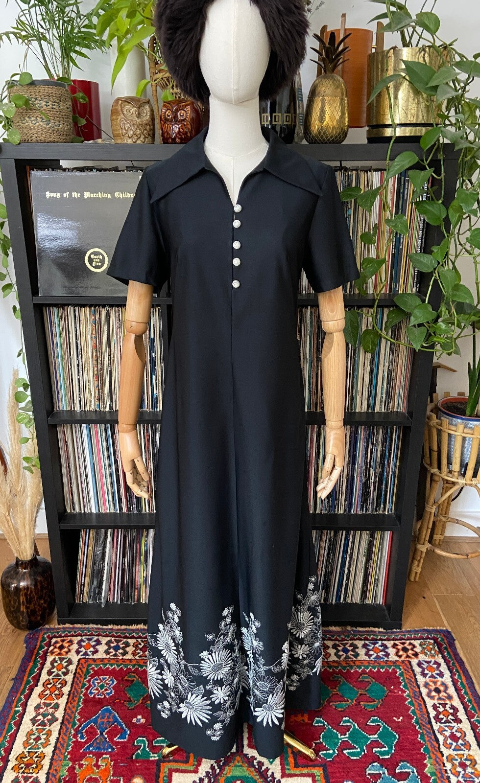 Vintage 1970s Black & Silver Embroidered Dagger Collar Dress