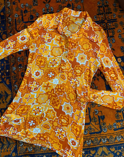 Vintage 1970s Mustard Beagle Collar Knit Shirt