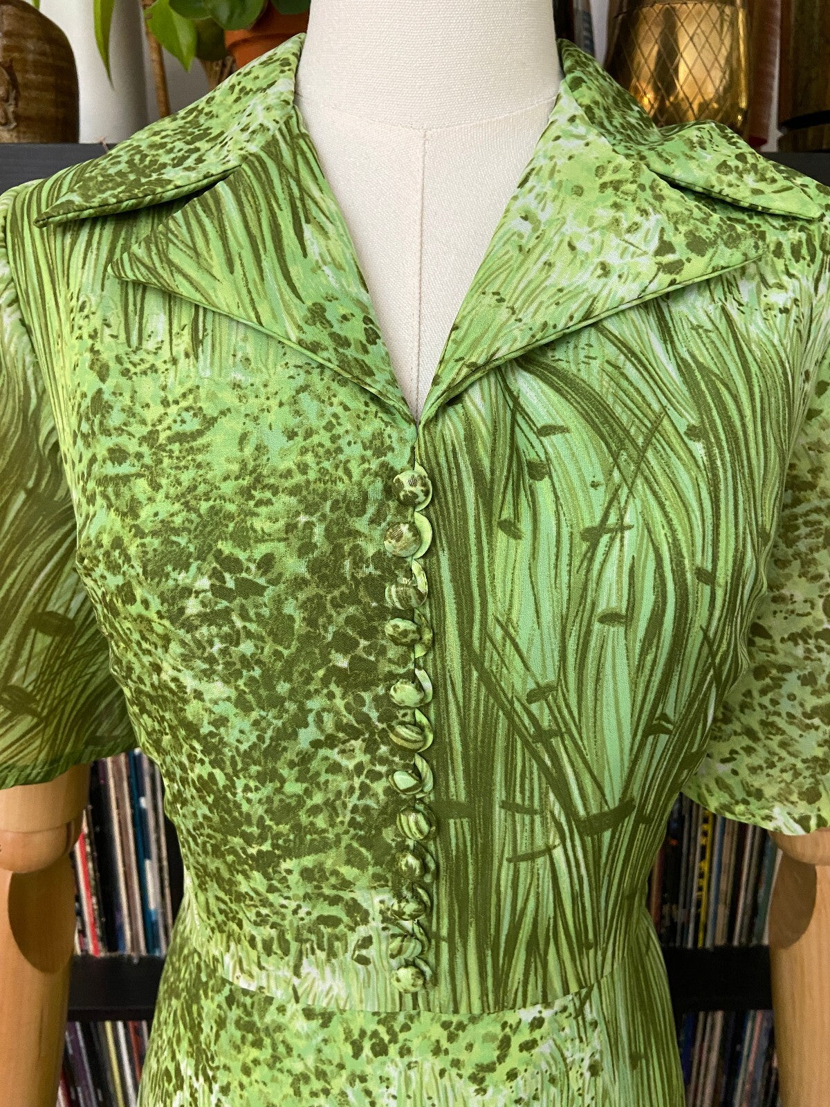 Vintage 1970s Green Grass Print Maxi Dress
