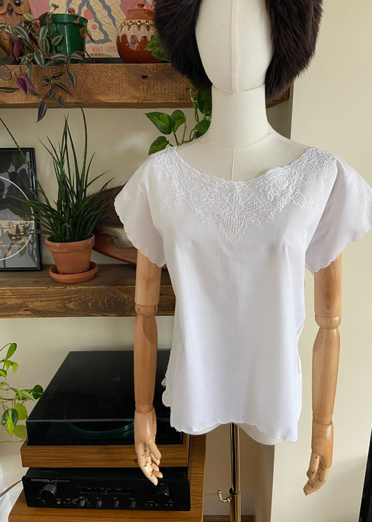 Vintage 1980s White Embroidered Cap Sleeve Top