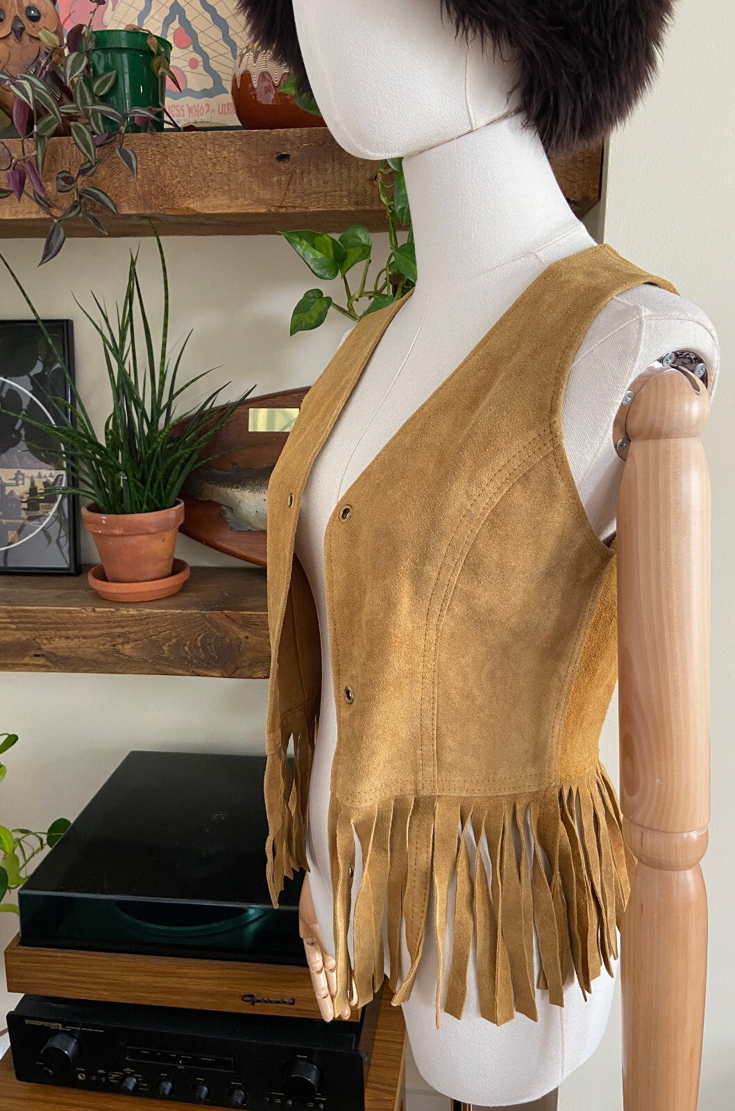 Vintage 1970s Beige Suede Fringe Vest