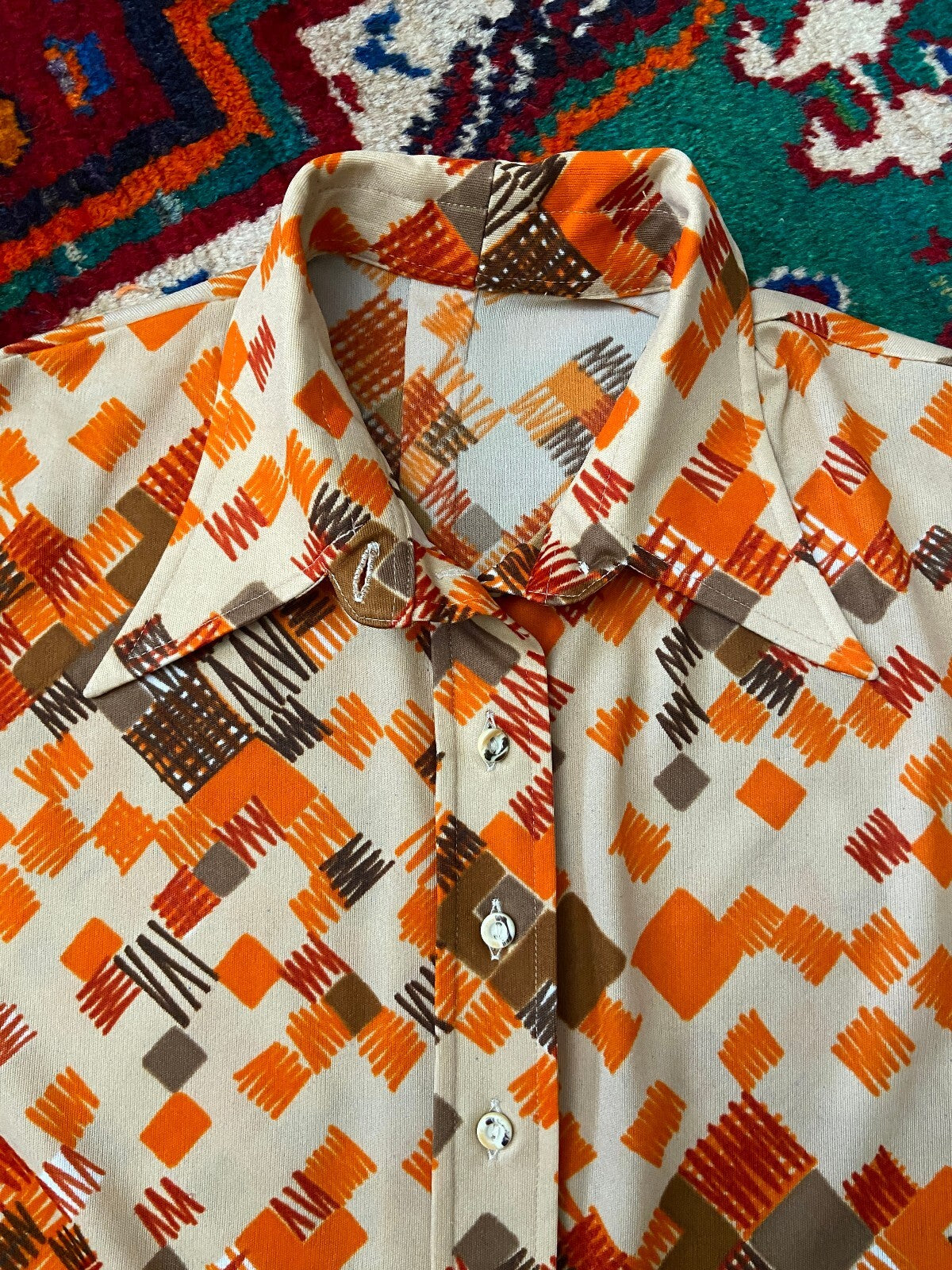 Vintage 1970s Beige & Orange Retro Dagger Collar Shirt