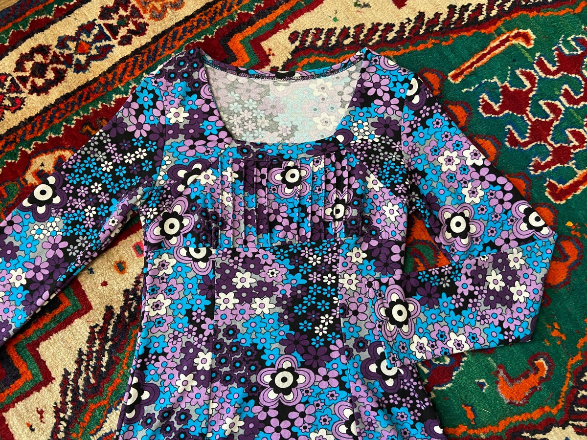 Vintage Y2K Square Neck Flower Power Dress