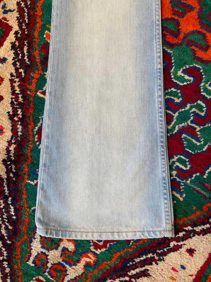 Vintage Y2K Levi's 525 Bootcut Flared Jeans W33