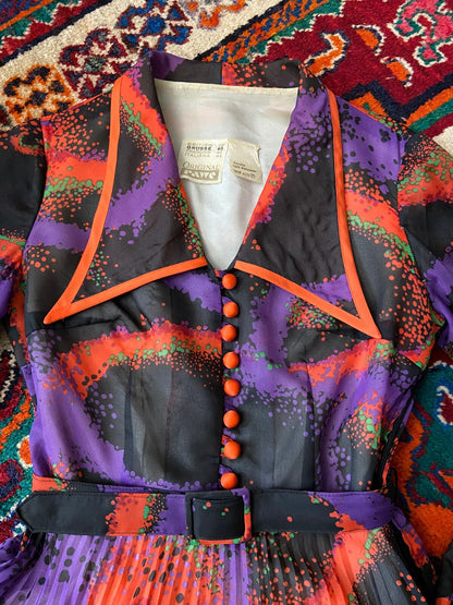 Vintage 1970s Dagger Collar Mini Dress