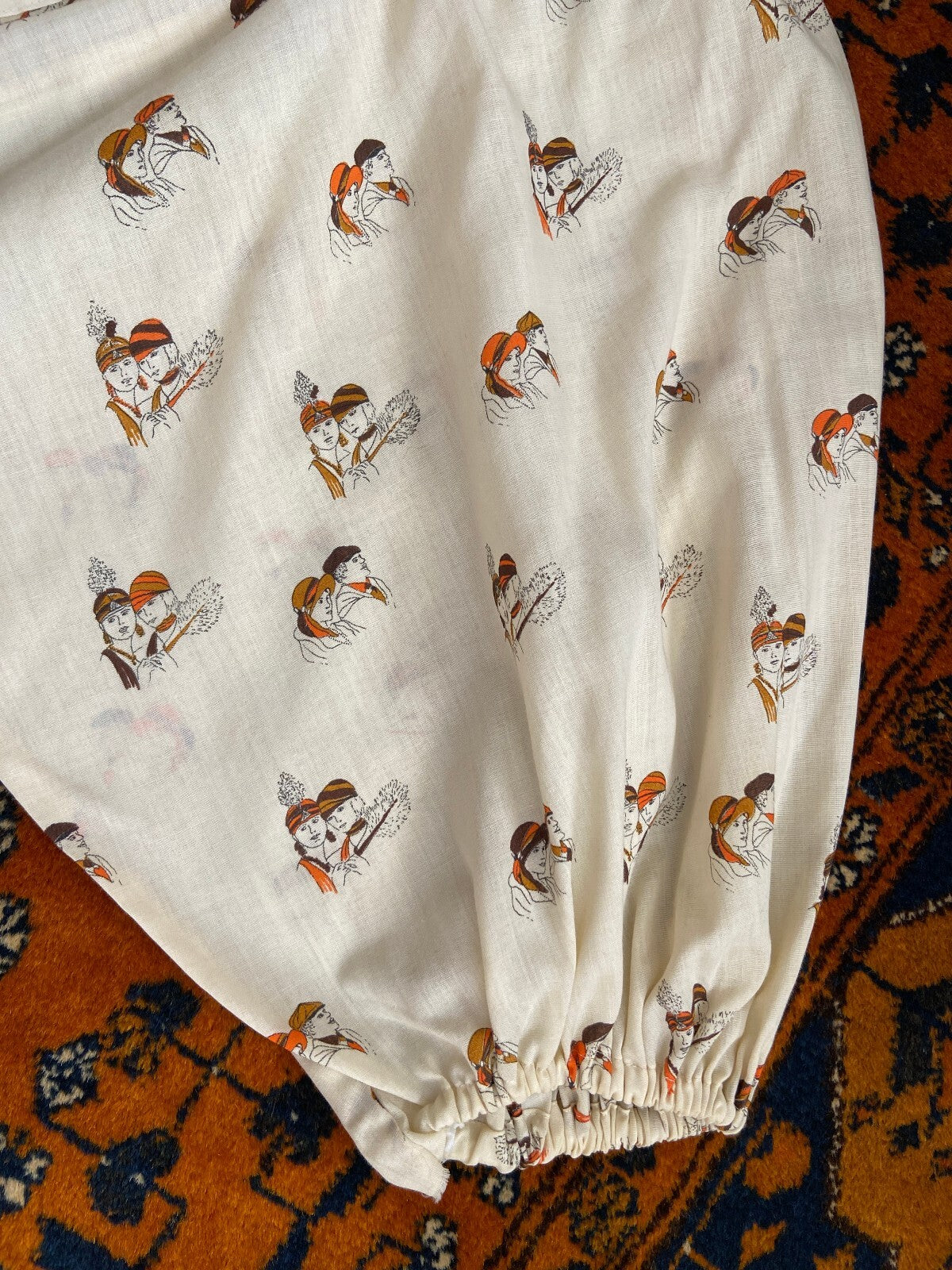 Vintage 1970s Novelty Print Cropped Shirt