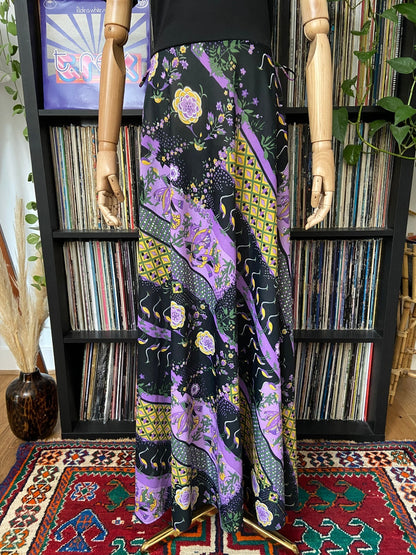 Vintage 1970s Black & Purple Dancer Print Maxi Dress