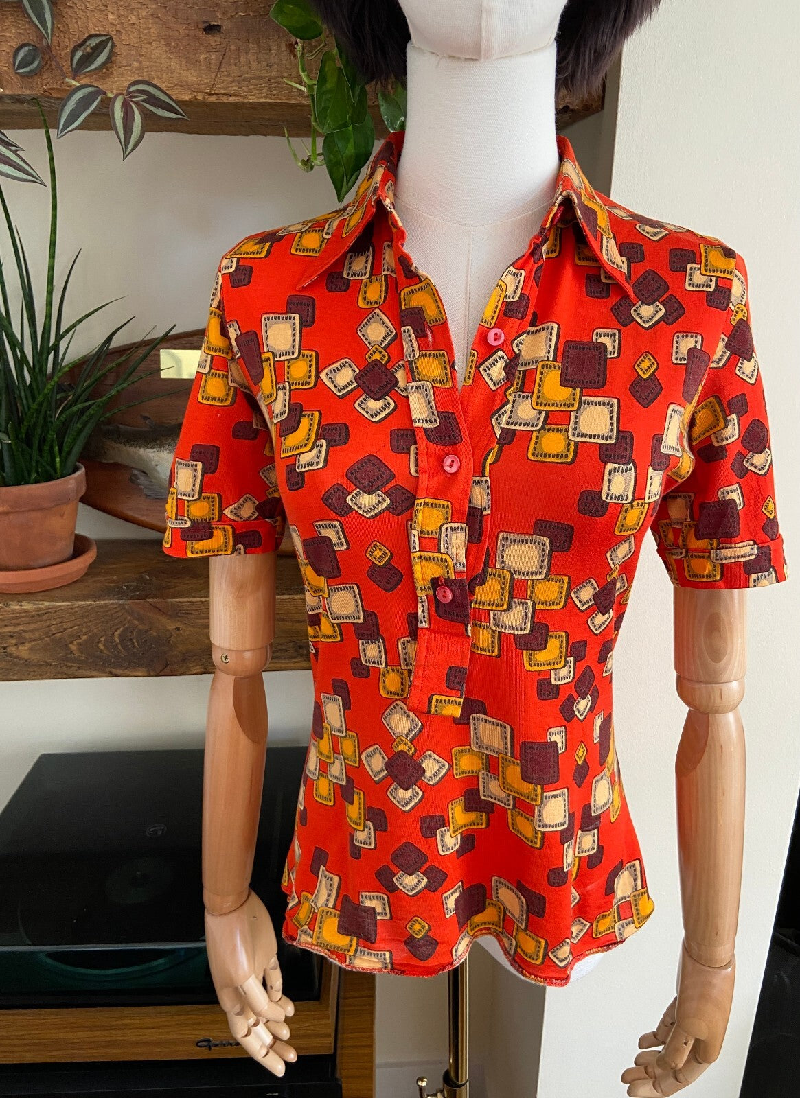 Vintage 1970s Red Geometric Dagger Collar Shirt