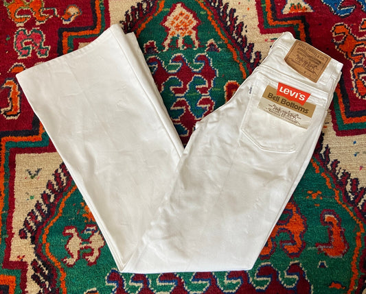 Vintage 1970s Deadstock Levis White Bellbottom Jeans W25